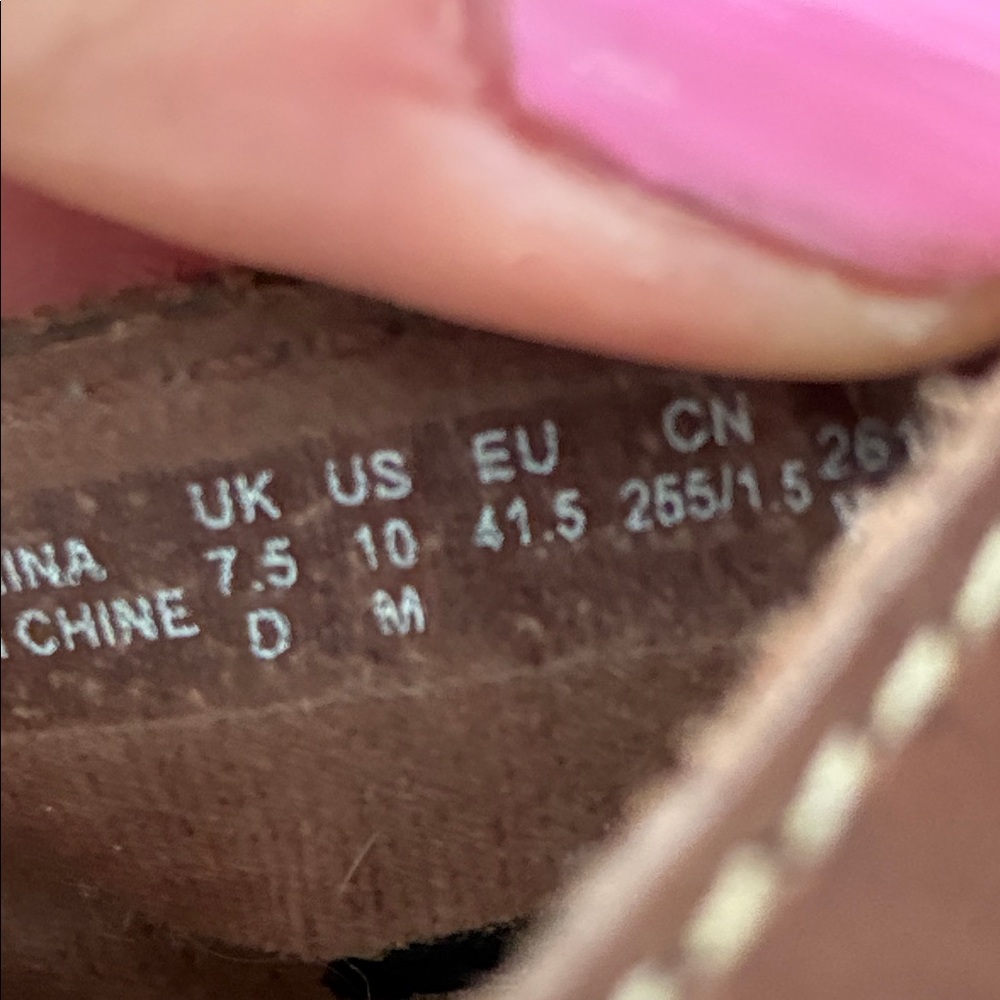 Clarks Leather Sandals in Brown with Gold Details and Velcro Adjustable Leather - Picture 5 of 7